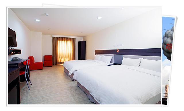 Big Bear Hotel Kaohsiung Buitenkant foto